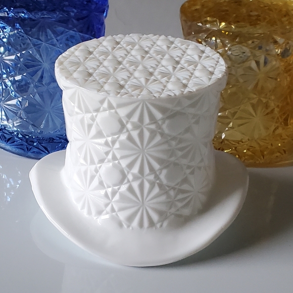 🎩 Vntg Large 4 1/2" Milk Glass Top Hat 🎩 - Picture 4 of 10